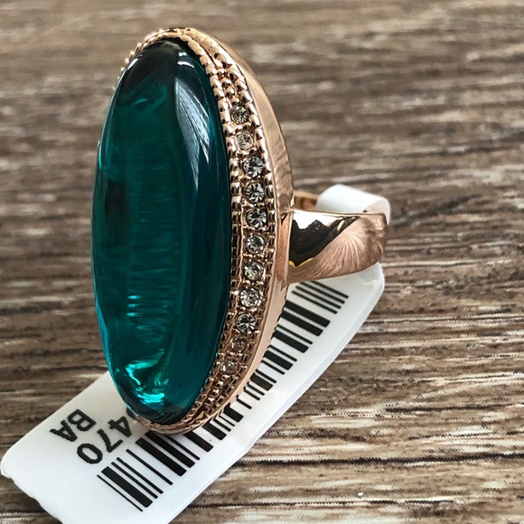 Ring - Picture 4 of 7